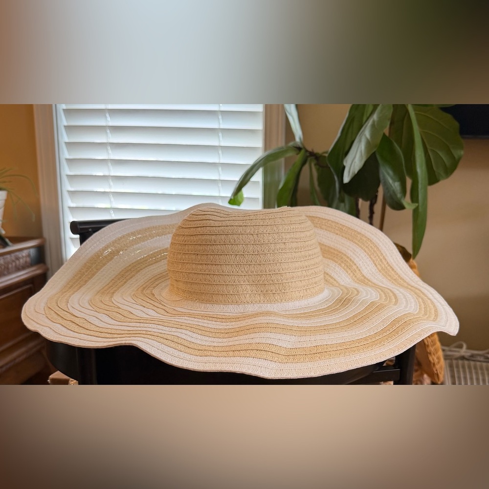 Vera Bradley Woven Sun Hat NWT